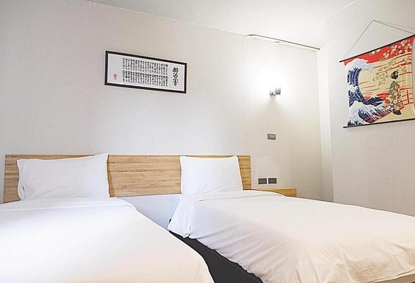 Izen Plus Budget Hotel & Residence