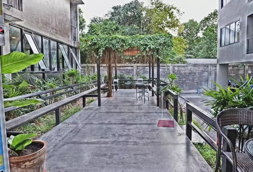Izen Plus Budget Hotel & Residence