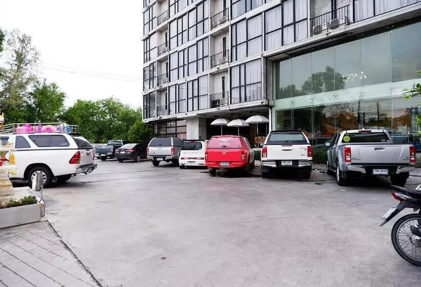 Izen Plus Budget Hotel & Residence