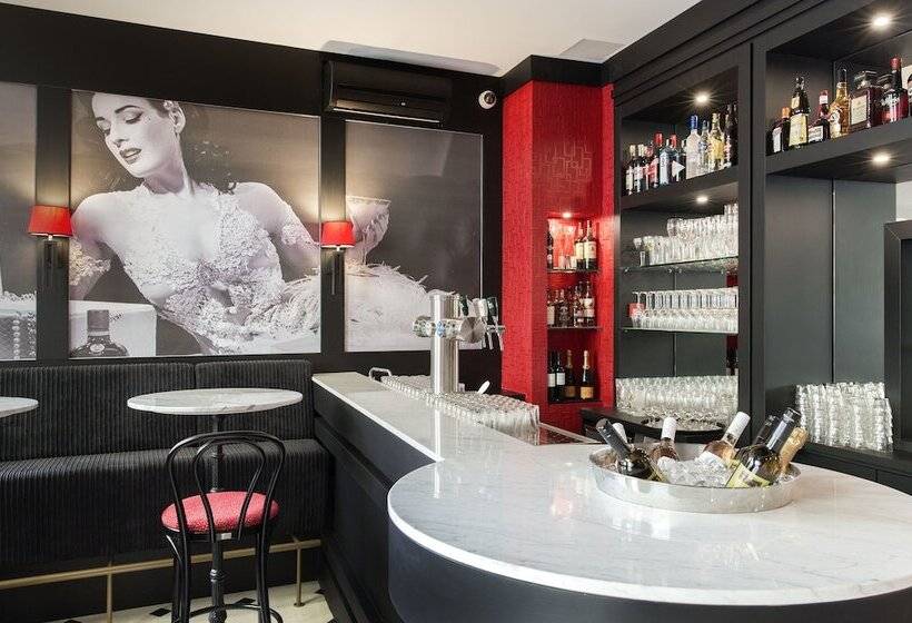 בית מלון כפרי Le Theatre