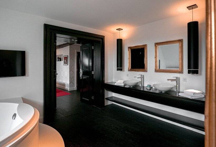 בית מלון כפרי Le Theatre