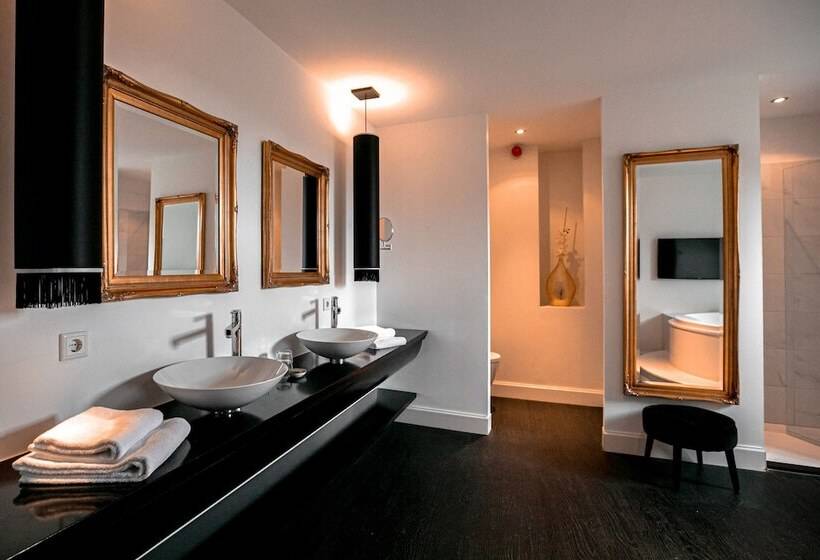 בית מלון כפרי Le Theatre