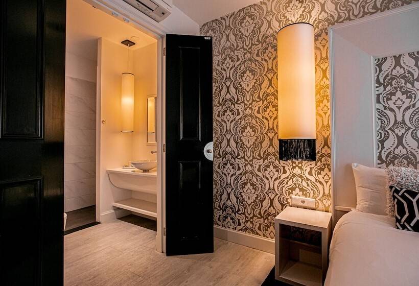 בית מלון כפרי Le Theatre