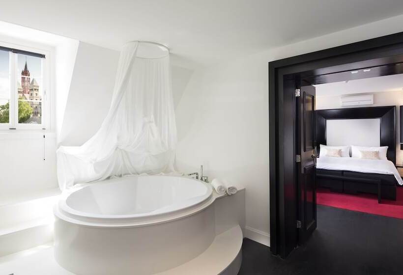 בית מלון כפרי Le Theatre