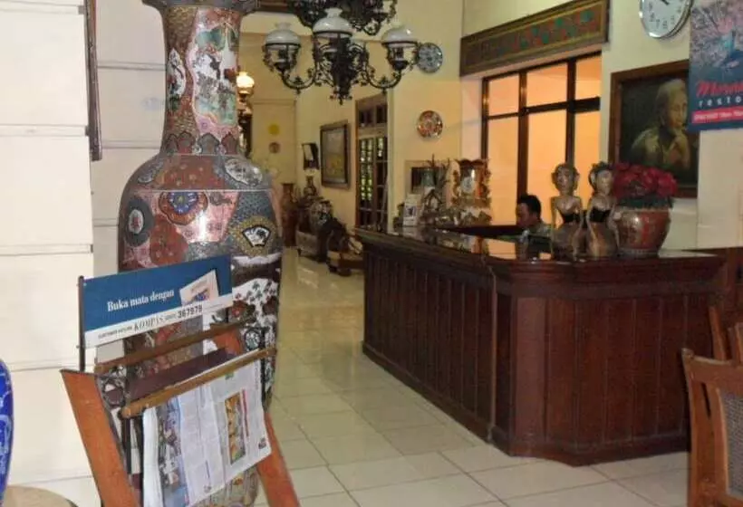 Szálloda Mandala Puri Malang