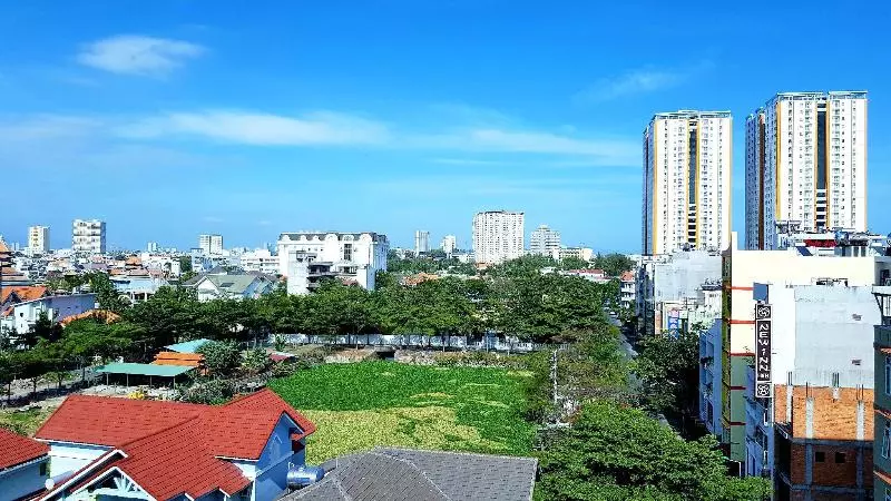Queen Garden Hotel & Apartment