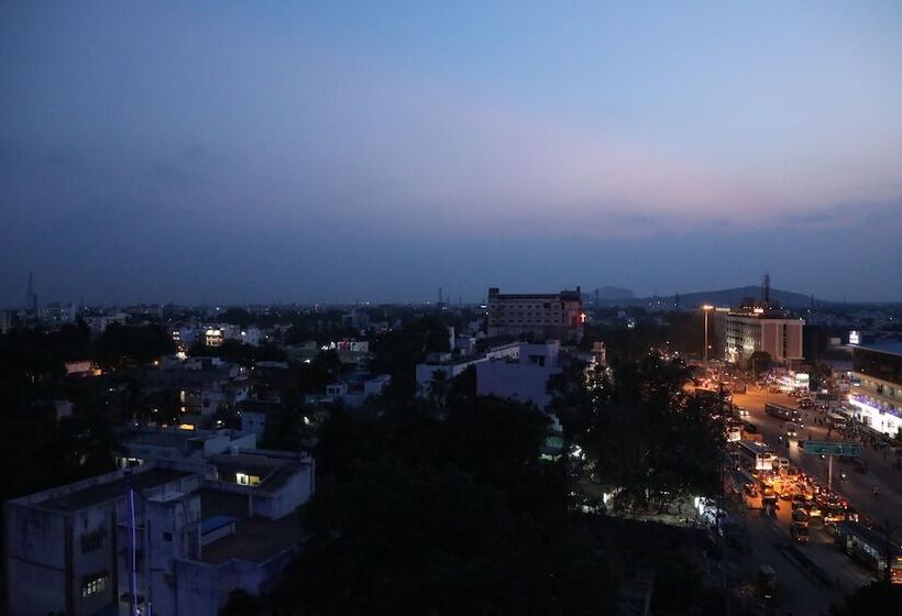 ホテル The Thangam Grand