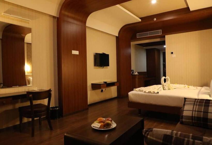 ホテル The Thangam Grand