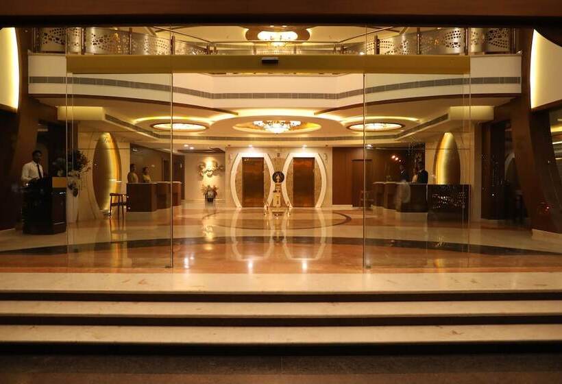 ホテル The Thangam Grand