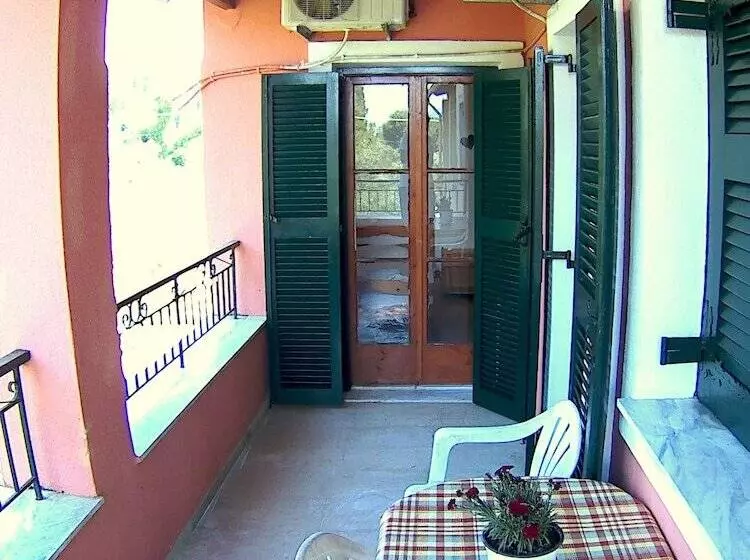Joanna Apartments