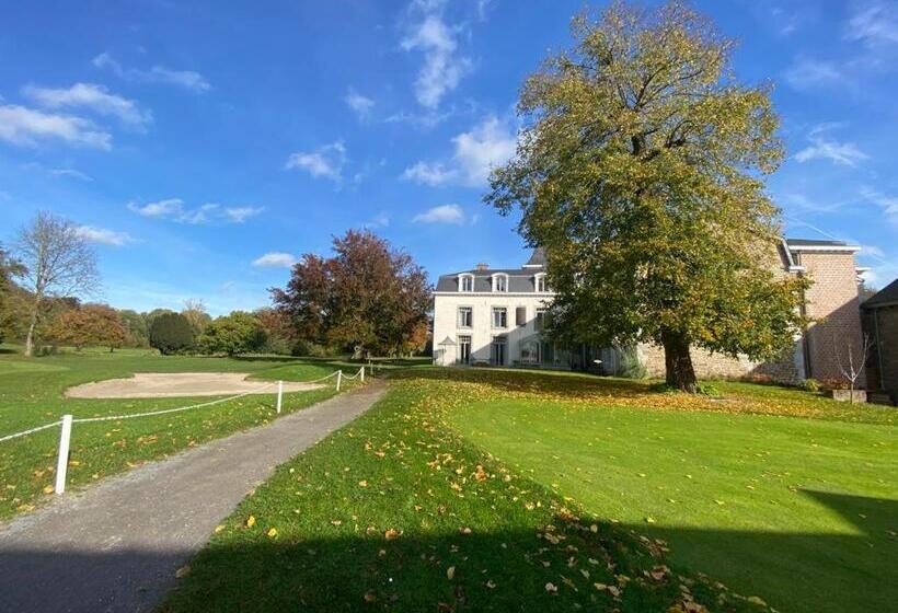 La Chambre Et Le Studio Du Château Du Golf De Bernalmont