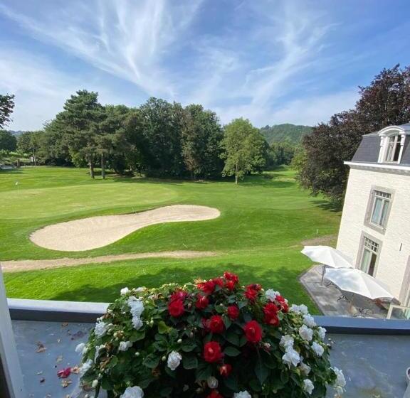 La Chambre Et Le Studio Du Château Du Golf De Bernalmont