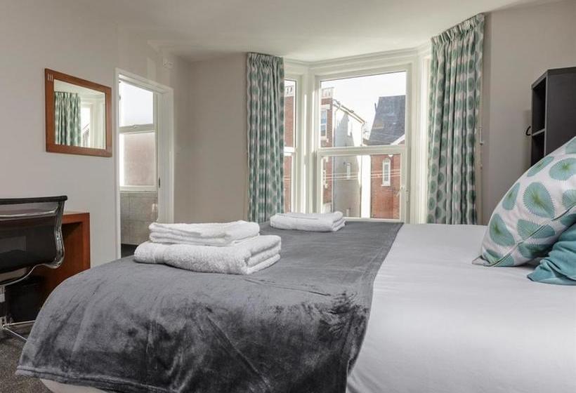 פנסיון Blue Star House