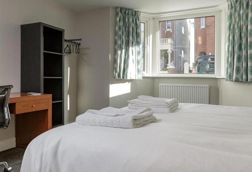 פנסיון Blue Star House