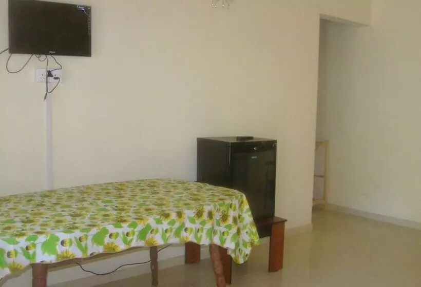 Majatalo Nelum Villa