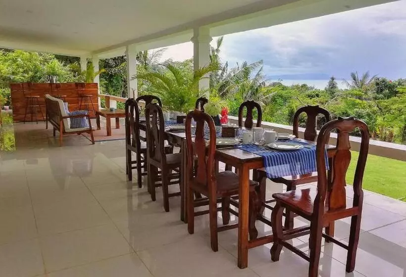 Q Bungalows