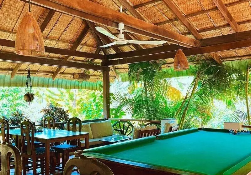 Q Bungalows