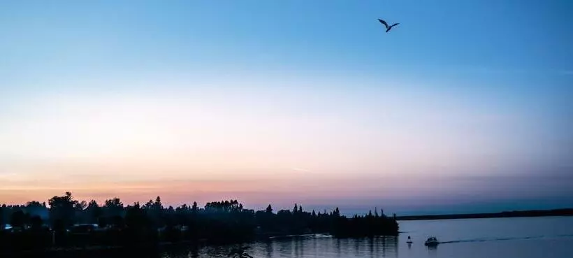استراحتگاه Centre De Villégiature Dam En Terre