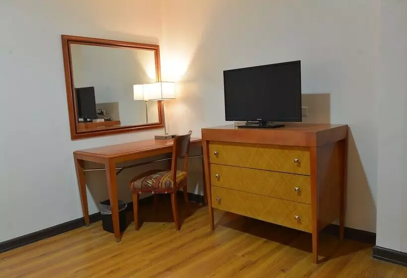 Royal Suites Condotel