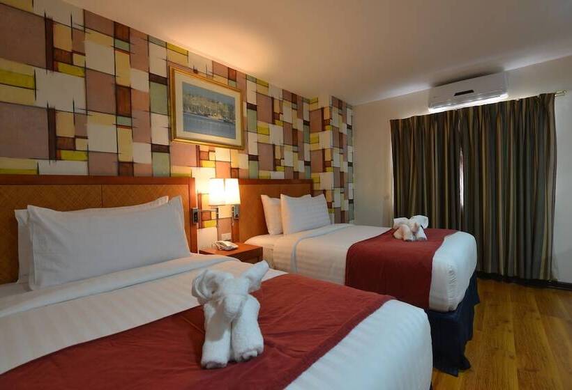 Royal Suites Condotel