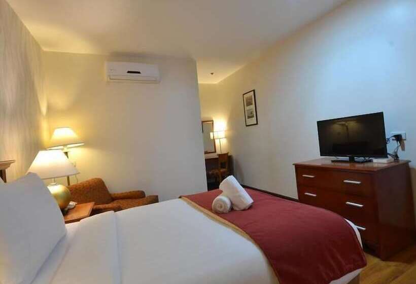 Royal Suites Condotel