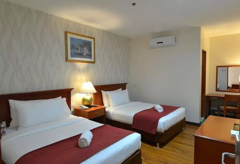 Royal Suites Condotel