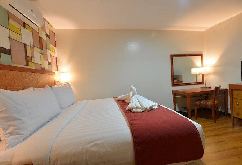 Royal Suites Condotel