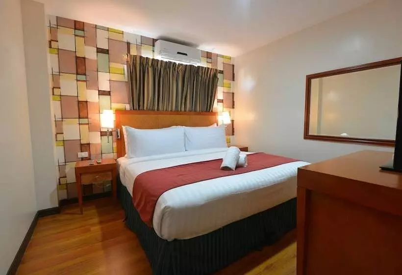 Royal Suites Condotel