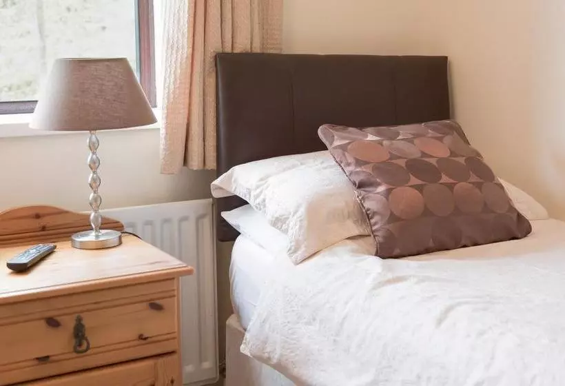 The Laurels B&b