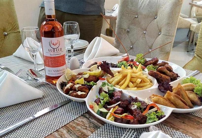 Tlotlo Hotel And Conference Center