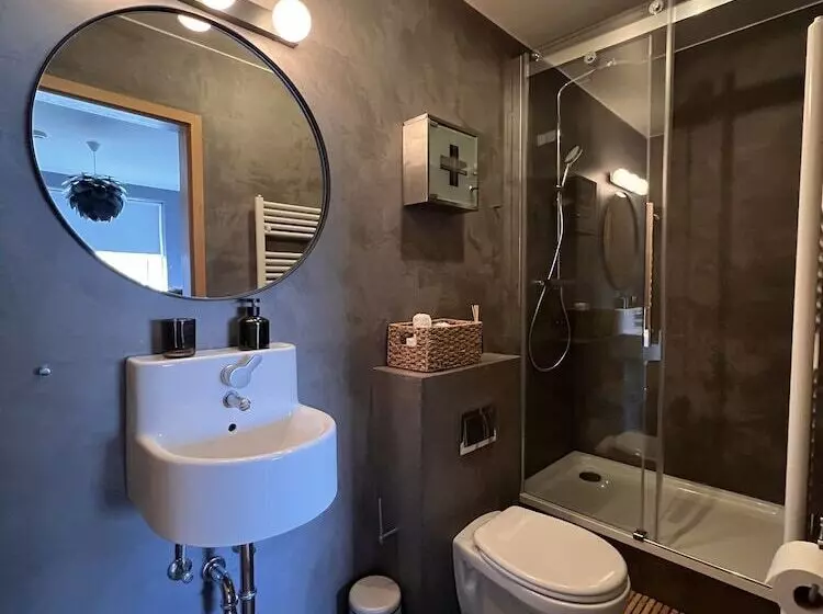 Torg Guest House