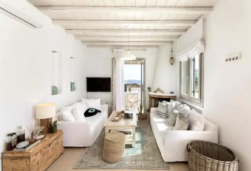 White Tinos Luxury Suites