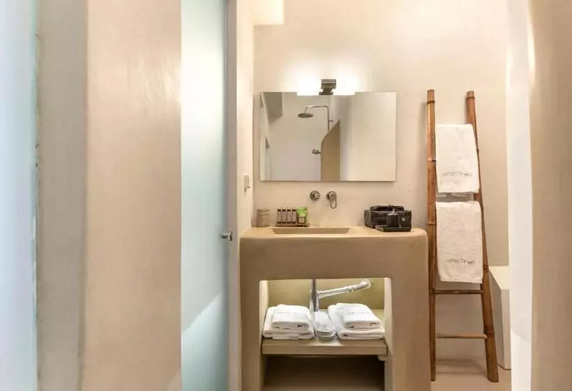 White Tinos Luxury Suites