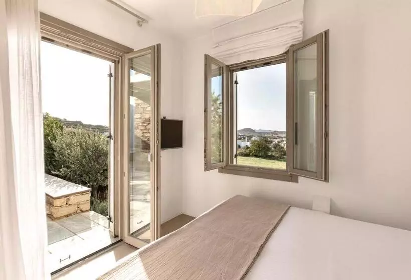 White Tinos Luxury Suites