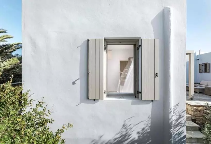 White Tinos Luxury Suites