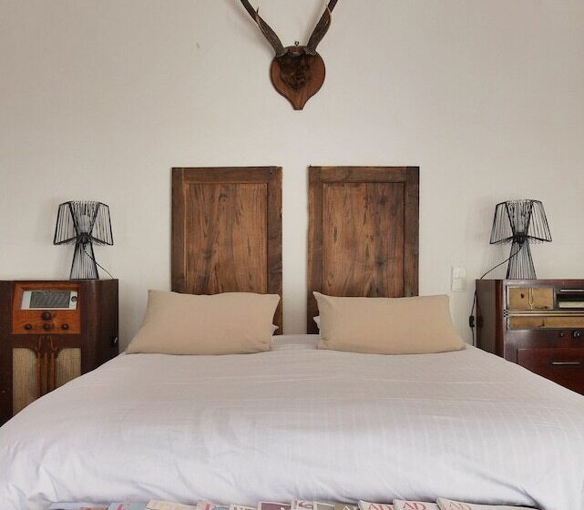 تختخواب و صبحانه A La Maison