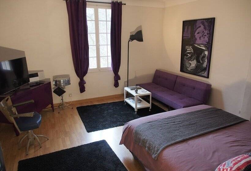 تختخواب و صبحانه A La Maison