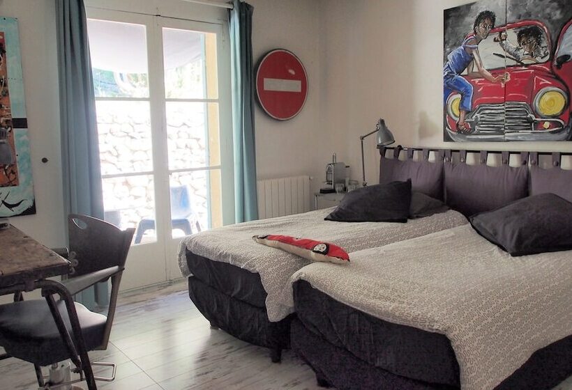 تختخواب و صبحانه A La Maison