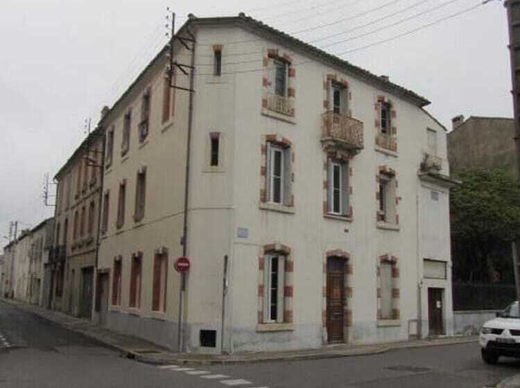 تختخواب و صبحانه Aude Citecity