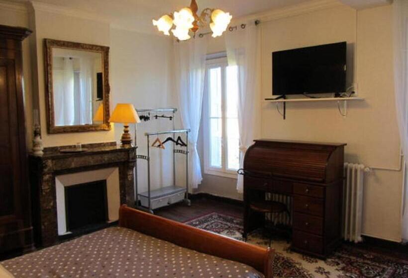 تختخواب و صبحانه Aude Citecity