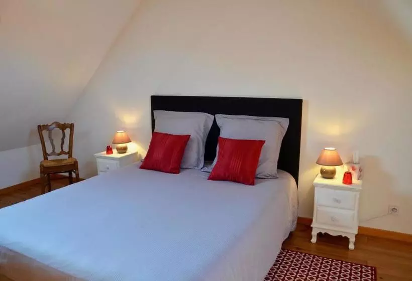 تختخواب و صبحانه Domaine De La Ronville