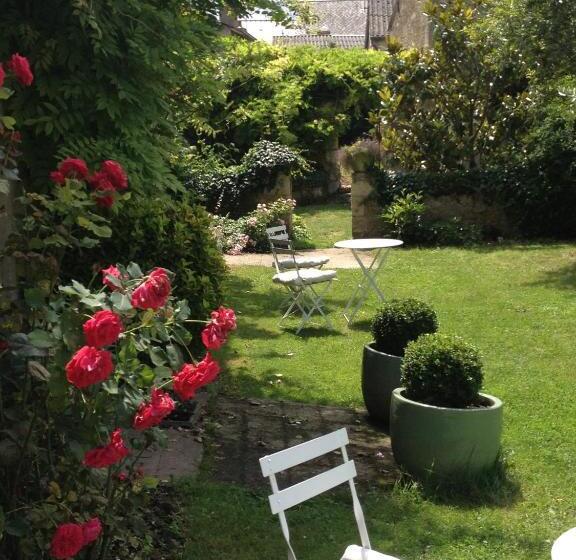 مبيت وإفطار L Arcane Du Bellay