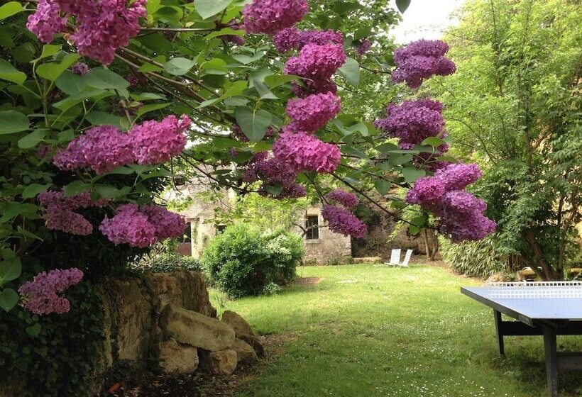 مبيت وإفطار L Arcane Du Bellay