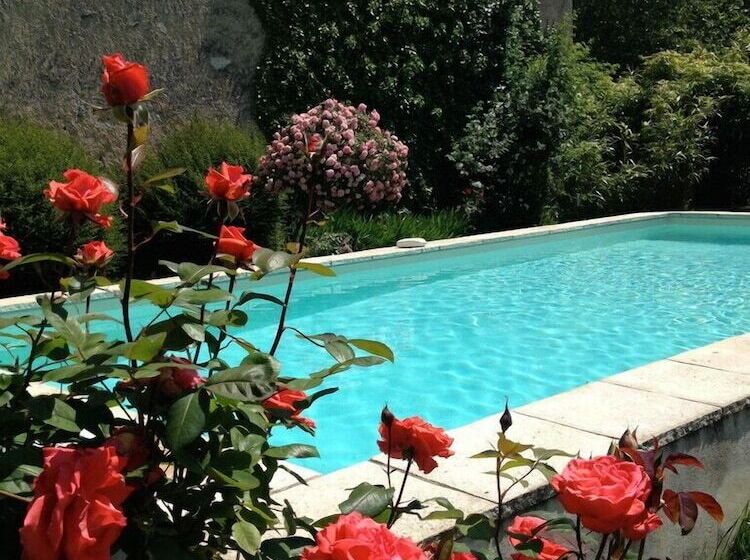 مبيت وإفطار L Arcane Du Bellay