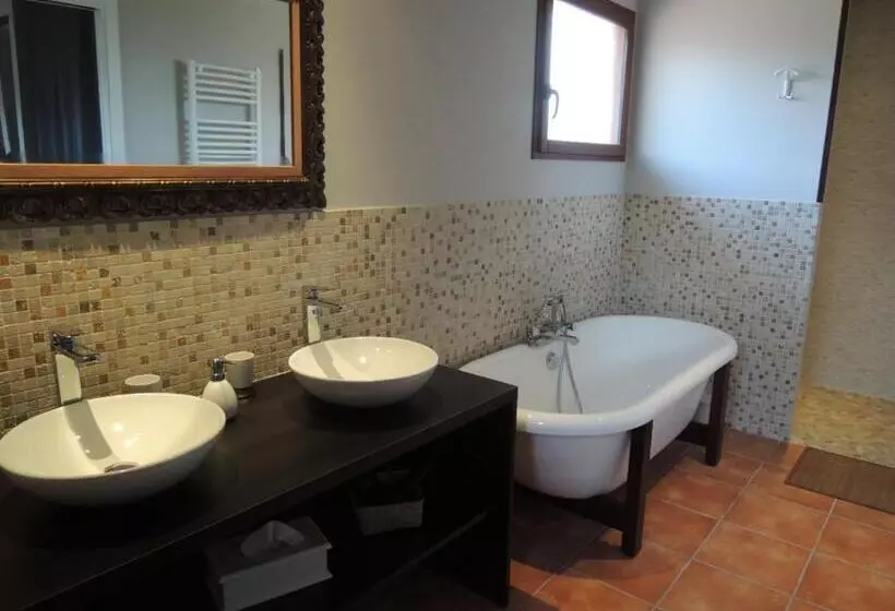 Aamiaismajoitus (B&B) Via Bahia   Maison D Hôtes