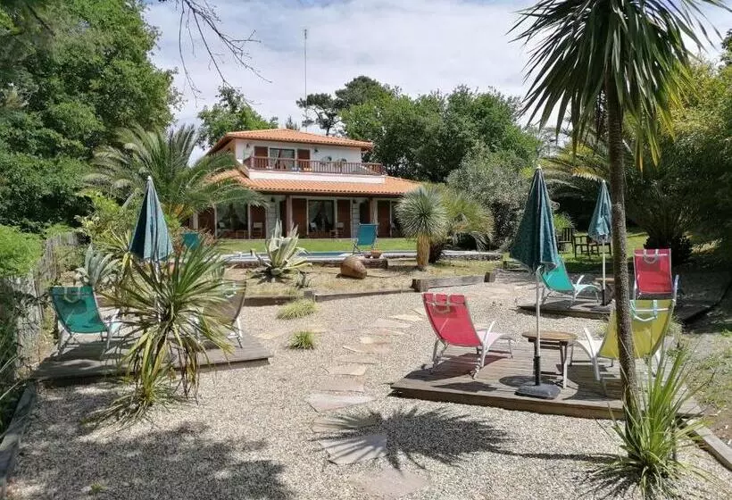 Aamiaismajoitus (B&B) Via Bahia   Maison D Hôtes