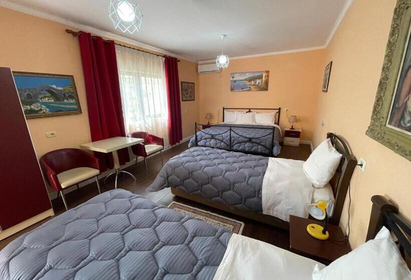 تختخواب و صبحانه Vila 15   Center