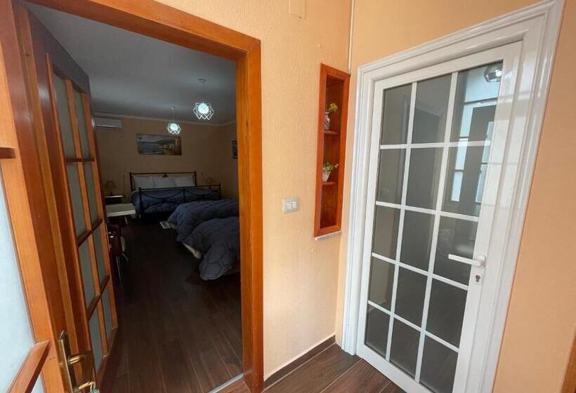 تختخواب و صبحانه Vila 15   Center