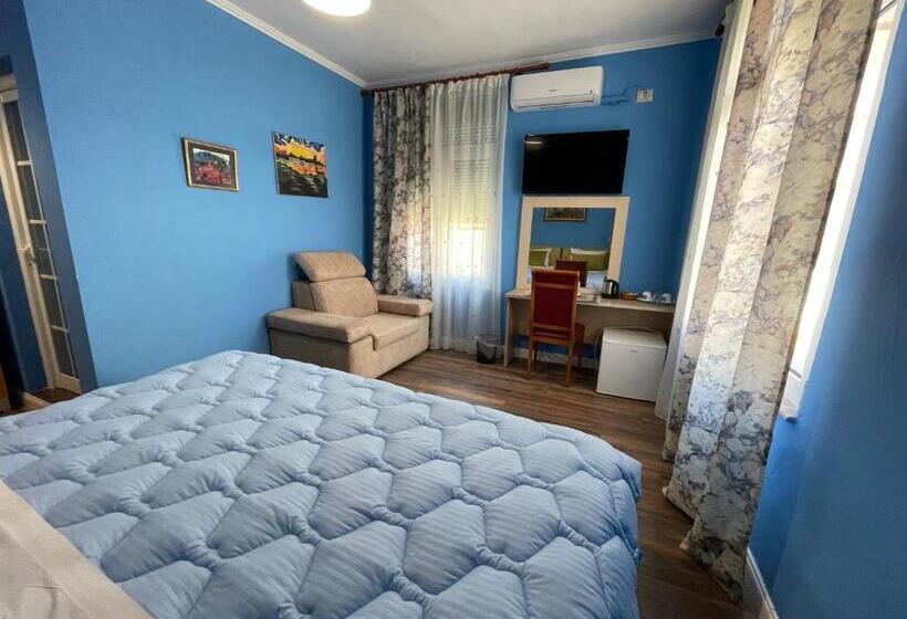 تختخواب و صبحانه Vila 15   Center