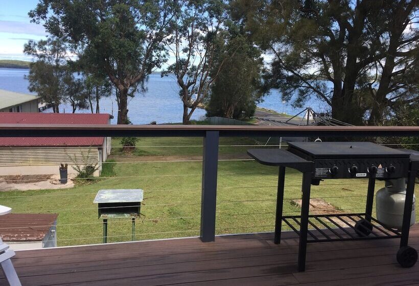 Dungowan Waterfront Apartments